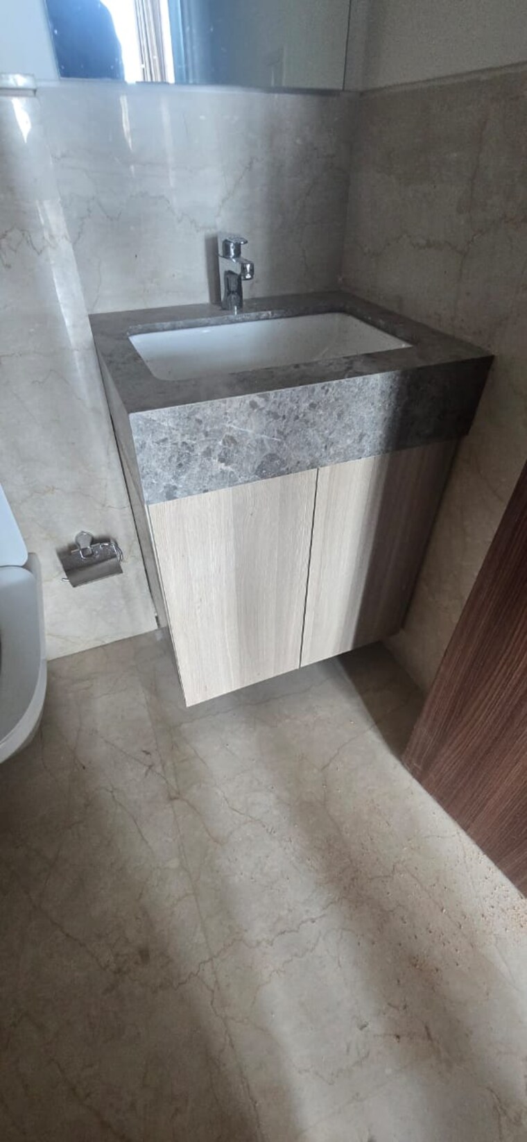 Bathroom, piramal-mahalaxmi 3 Bedroom 1050 Sq.Ft. Apartment In Mahalaxmi Mumbai 9479860