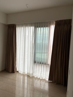 Building Lobby in 3 BHK Apartment at Piramal Mahalaxmi, Mahalaxmi – for Rent