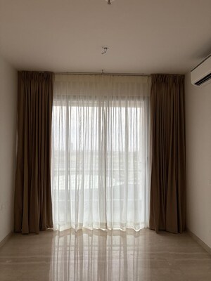 Room in 3 BHK Apartment at Piramal Mahalaxmi, Mahalaxmi – for Rent