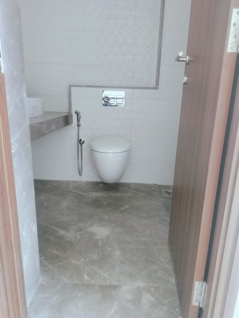 Bathroom, kalpataru-radiance 3 Bedroom 1300 Sq.Ft. Apartment In Goregaon West Mumbai 9479810