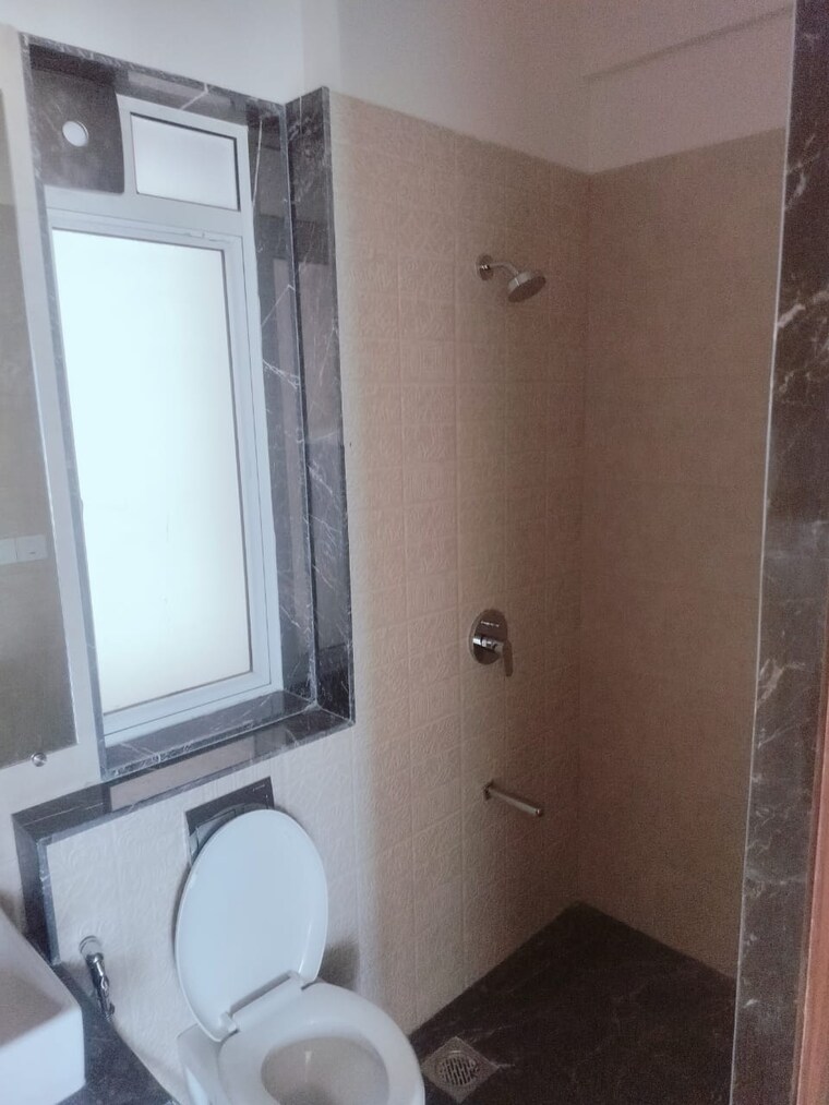 Bathroom, kalpataru-radiance 3 Bedroom 1300 Sq.Ft. Apartment In Goregaon West Mumbai 9479810