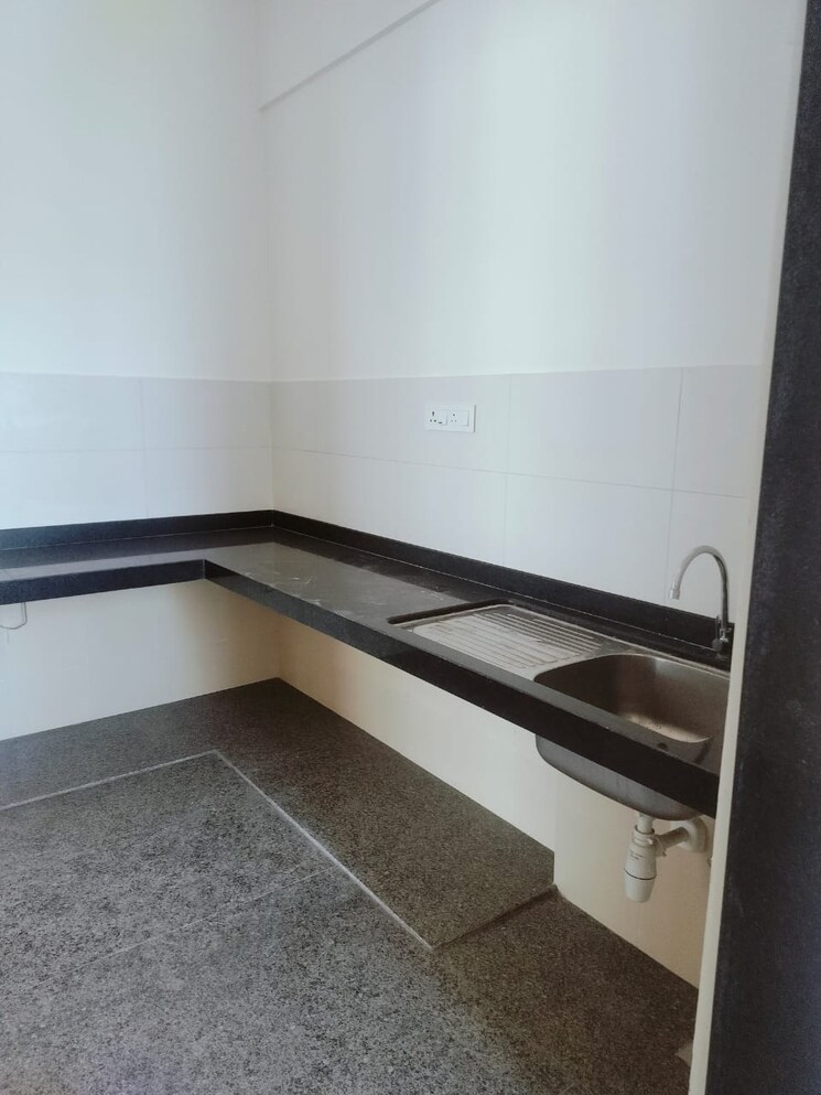 Balcony, kalpataru-radiance 3 Bedroom 1300 Sq.Ft. Apartment In Goregaon West Mumbai 9479810