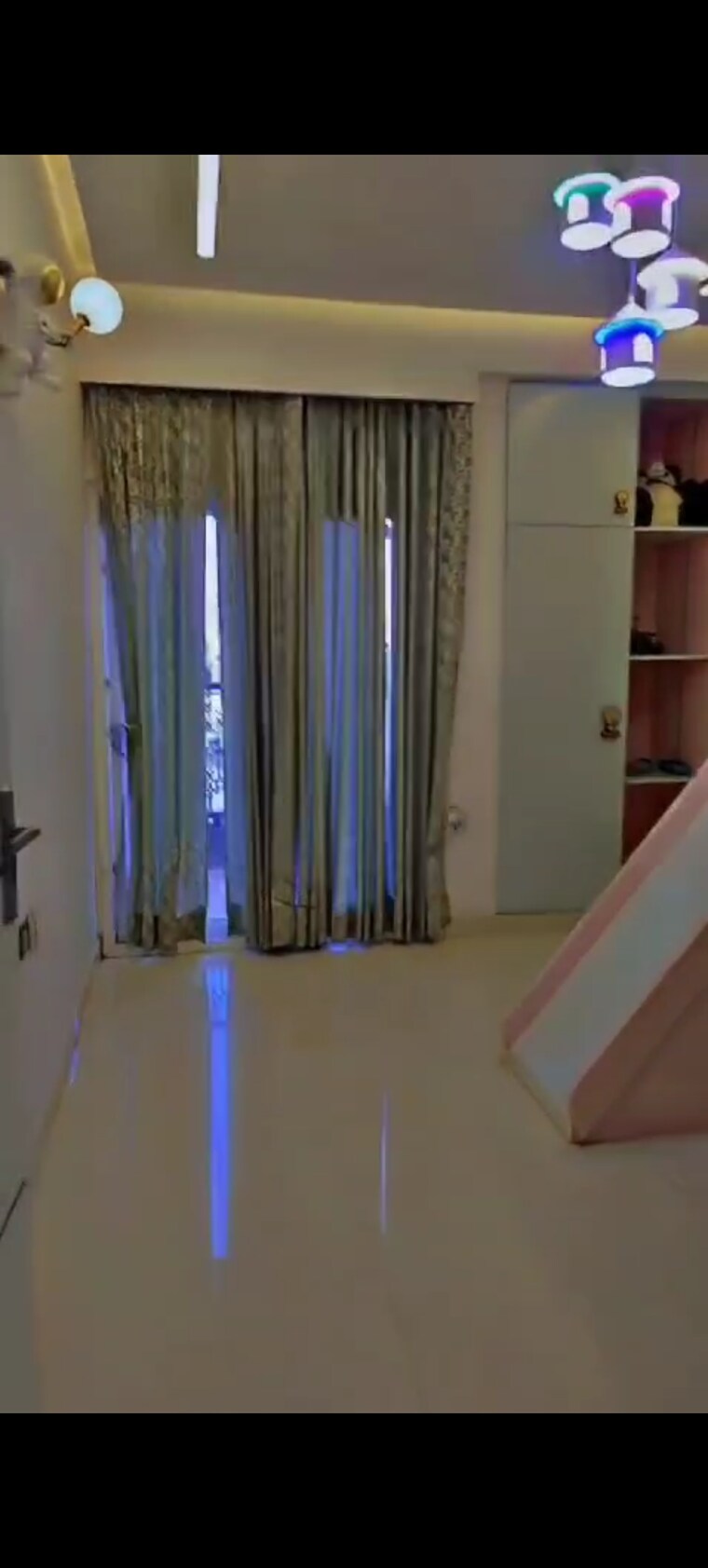 Room, sector 1 greater noida 3 Bedroom 1515 Sq.Ft. Apartment In Sector 1 Greater Noida Greater Noida 9479833