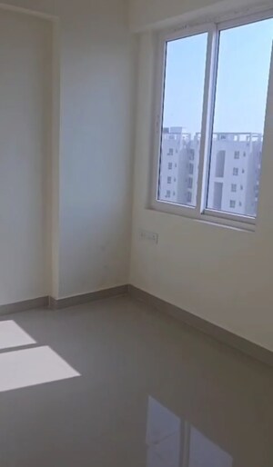 Room in 3 BHK Apartment at Patrakar Colony – for Sale