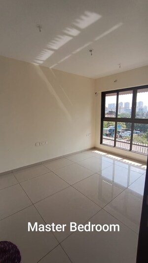 Room in 3 BHK Apartment at Chandak 34 Park Estate, Goregaon West – for Sale