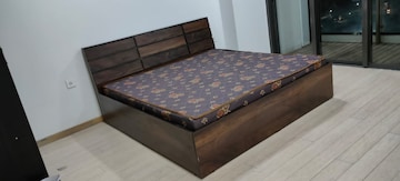 Bedroom in 2 BHK Apartment at Omkar Signet, Malad East – for Rent