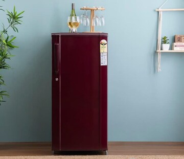 Room in 2 BHK Apartment at Omkar Signet, Malad East – for Rent