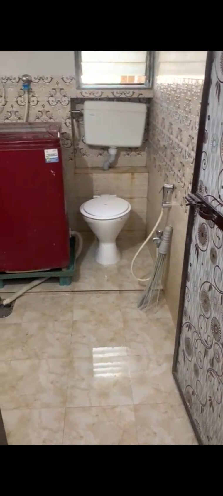 Bathroom, vakola 2 Bedroom 700 Sq.Ft. Apartment In Vakola Mumbai 9479883