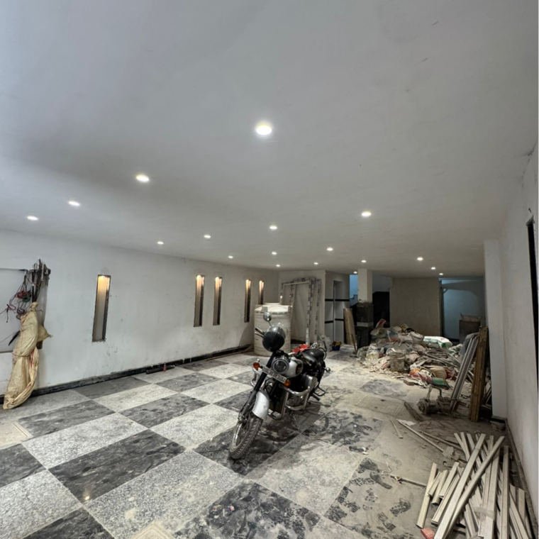  Parking, chattarpur 3 Bedroom 1020 Sq.Yd. Builder Floor In Chattarpur Delhi 9479909