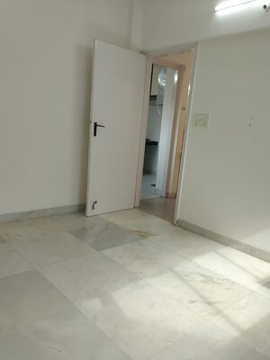 Room in 1 BHK Apartment at Hiranandani Garden Eden 2, Powai – for Rent
