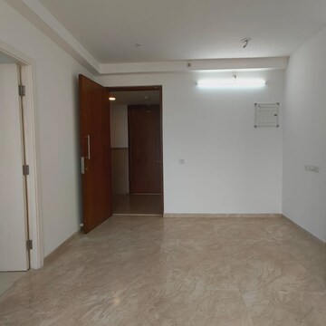 Room in 1 RK Apartment at Hiranandani Estate Solitaire C, Hiranandani Estate – for Rent