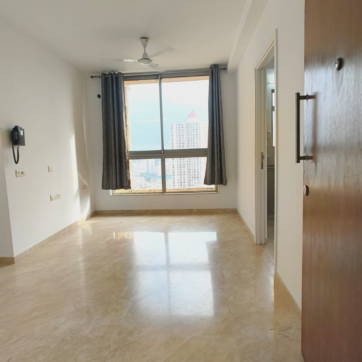 1 Rk  300 Sq.Ft. Apartment in Hiranandani Estate Solitaire C
