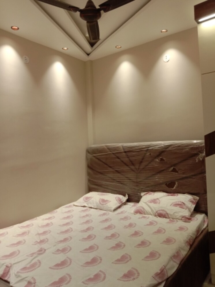 Bedroom, dwarka mor 2 Bedroom 450 Sq.Ft. Builder Floor In Dwarka Mor Delhi 9479945