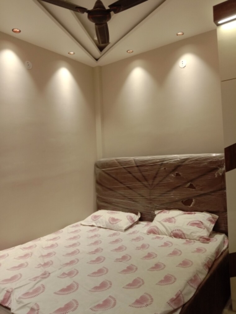 Bedroom, dwarka mor 2 Bedroom 450 Sq.Ft. Builder Floor In Dwarka Mor Delhi 9479945