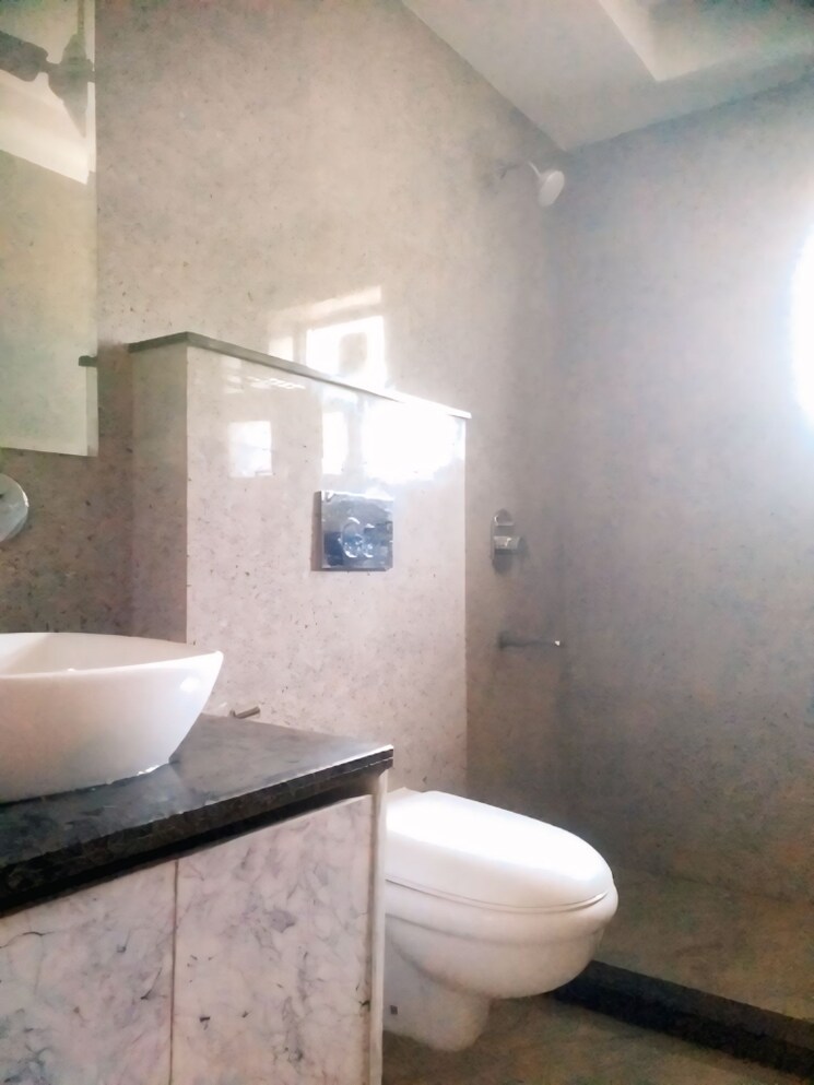 Bathroom, new rajinder nagar 2 Bedroom 1210 Sq.Ft. Builder Floor In New Rajinder Nagar Delhi 9479992