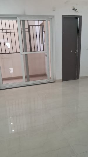 3 BHK Apartment For Sale in Shiva Motia Huys, Pir Machalla