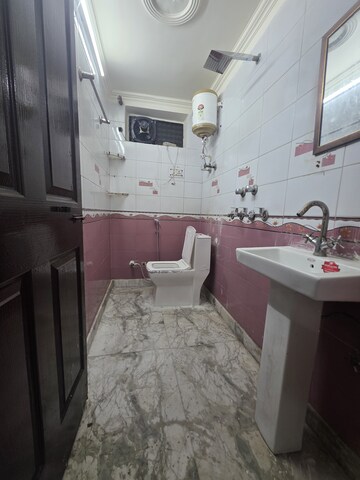 Kitchen in 1 BHK Builder Floor at Subhash Nagar – for Rent