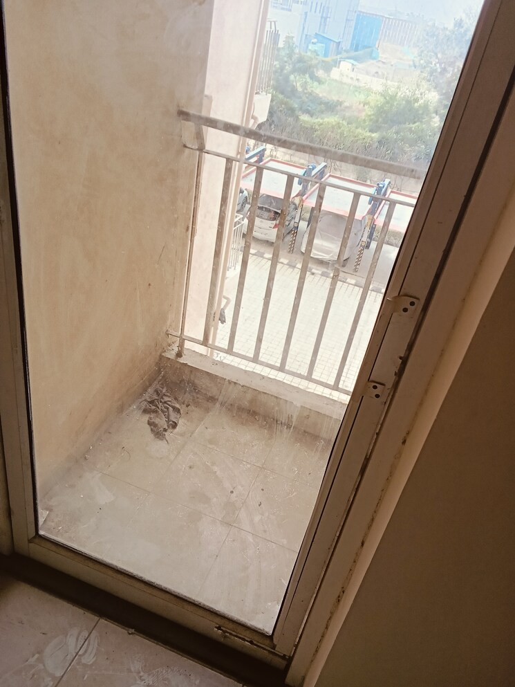 Balcony, wave-dream-homes 2 Bedroom 808 Sq.Ft. Apartment In Wave City Ghaziabad 9480001