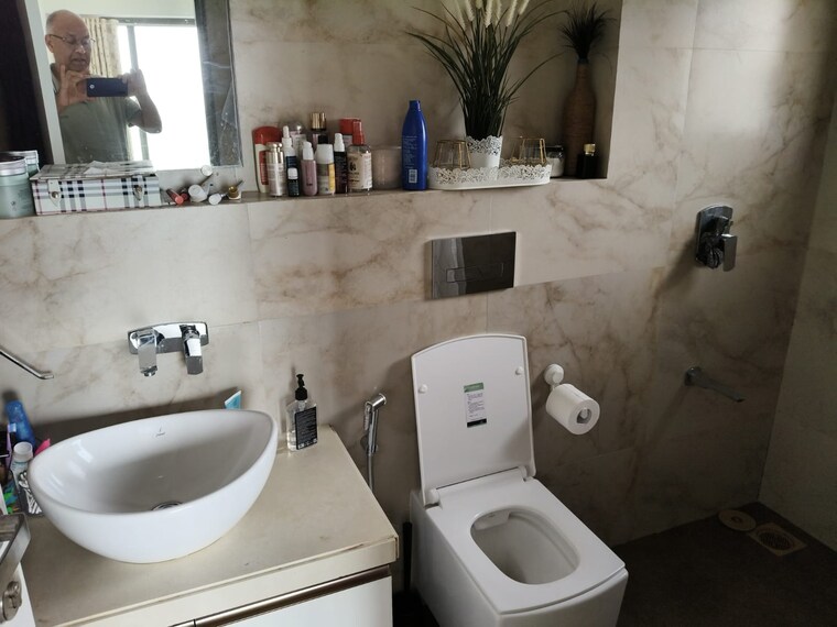 Bathroom, hiranandani-highland 2 Bedroom 594 Sq.Ft. Apartment In Powai Mumbai 9480030