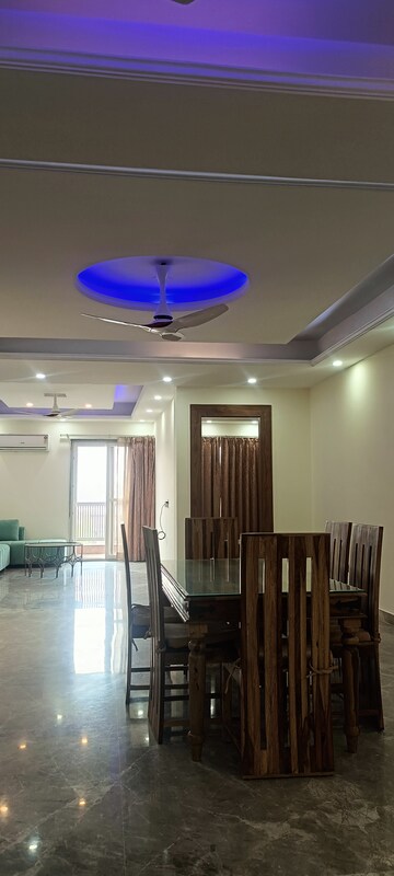 3.5 BHK Villa For Rent in Sector 26