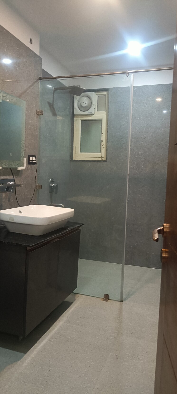 Bathroom, sector 26 3.5 Bedroom 250 Sq.Mt. Villa In Sector 26 Noida 9480037