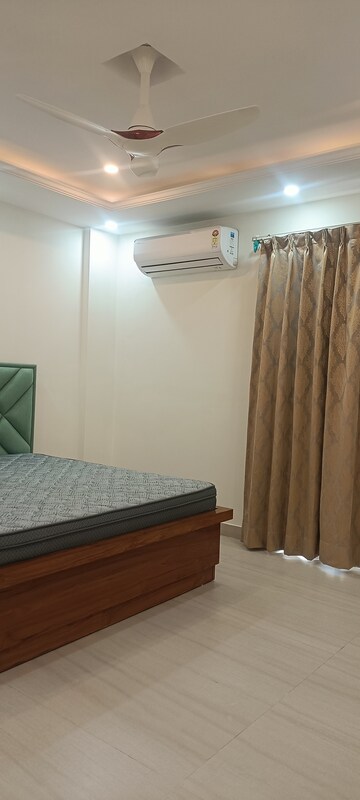 Bedroom in 3.5 BHK Villa at Sector 26 – for Rent