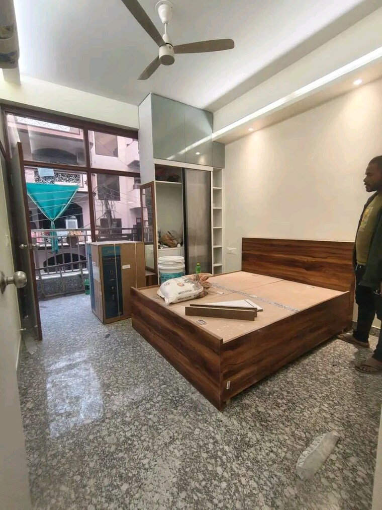 Gym, chattarpur 2 Bedroom 1000 Sq.Ft. Builder Floor In Chattarpur Delhi 9480082