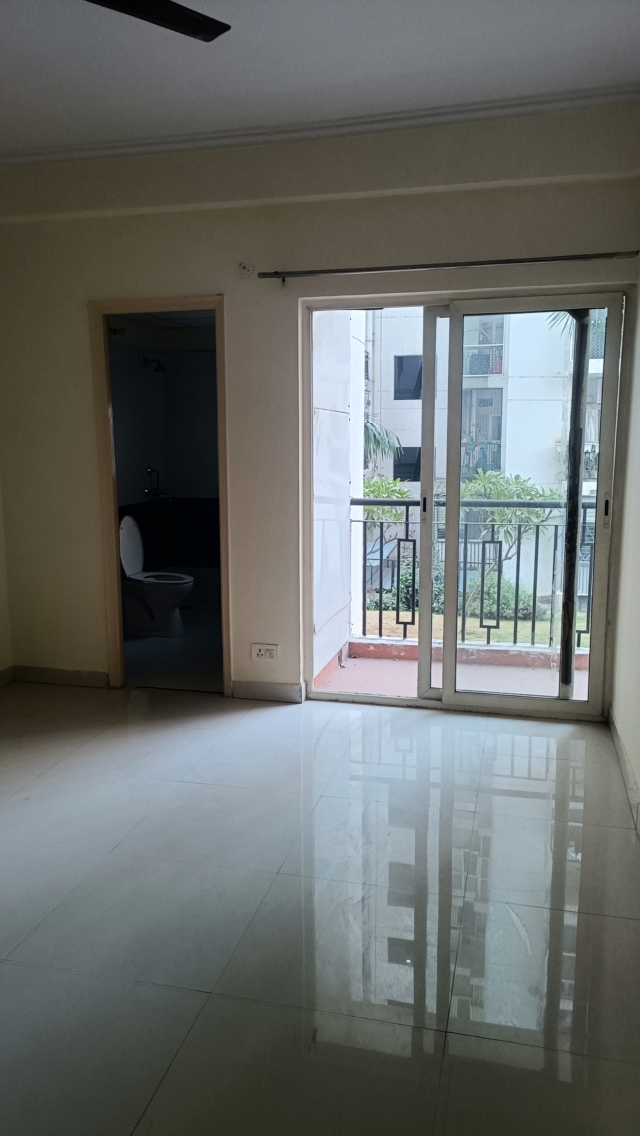 1 BHK Apartment For Rent in Maxblis Grand Wellington