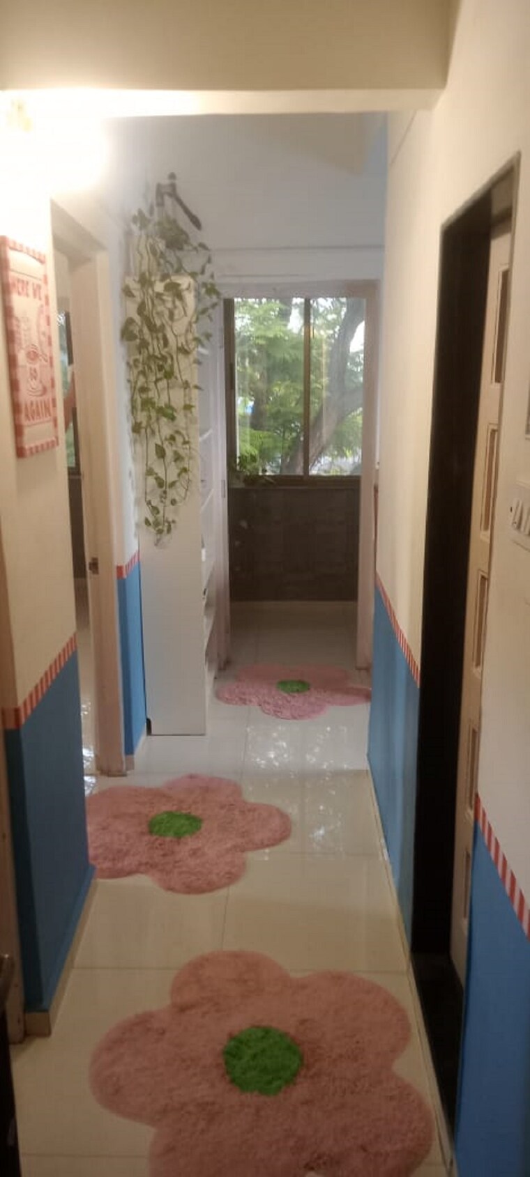 Room, bandra west 1 Bedroom 500 Sq.Ft. Apartment In Bandra West Mumbai 9480057