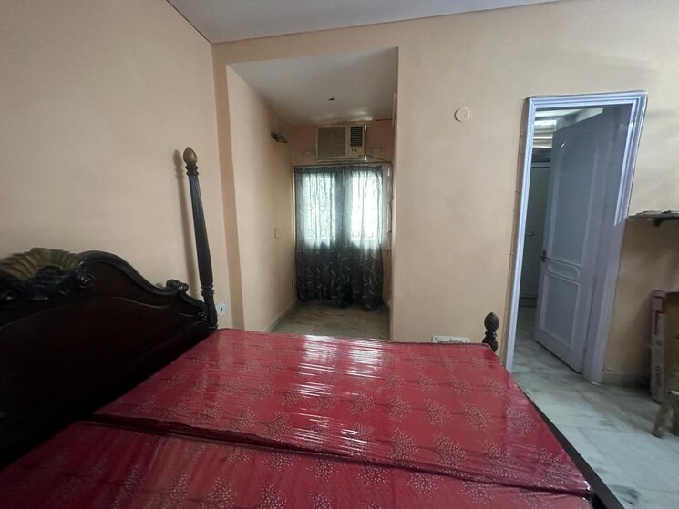 Living Room, kailash hills 3 Bedroom 180 Sq.Yd. Builder Floor In Kailash Hills Delhi 9480189