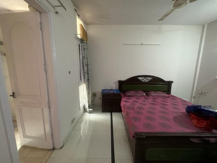 Kitchen, kailash hills 3 Bedroom 180 Sq.Yd. Builder Floor In Kailash Hills Delhi 9480189