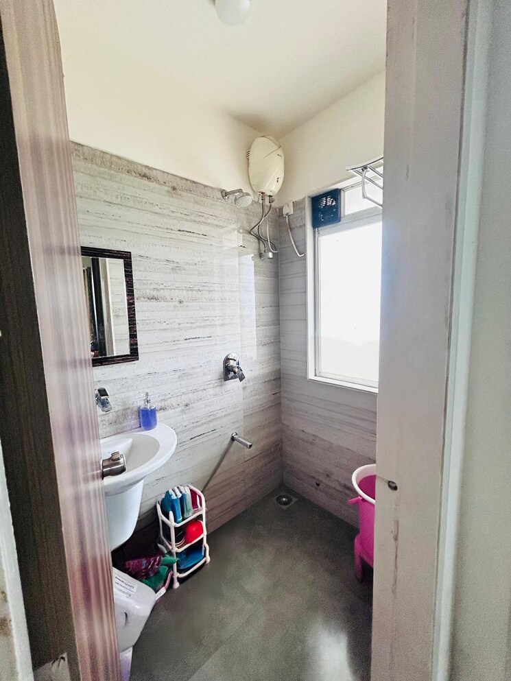 Bathroom, mahaavir-anmol 1 Bedroom 550 Sq.Ft. Apartment In Ghansoli Navi Mumbai 9480205