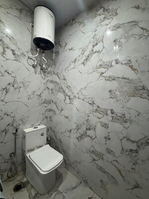 Bathroom in 1 RK Builder Floor at Ansal Sushant Lok I, Sector 43 – for Rent