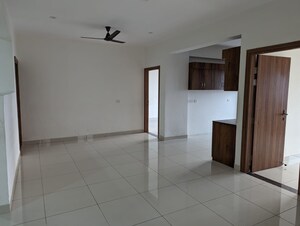 Room in 4 BHK Apartment at Azeagaia Botanica, Vrindavan Yojna – for Rent