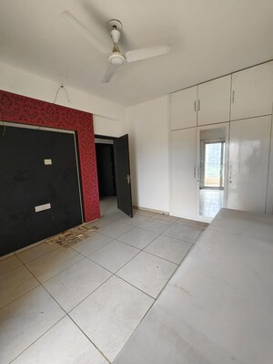 Room in 4 BHK Apartment at Gulshan Vivante, Sector 137 – for Sale