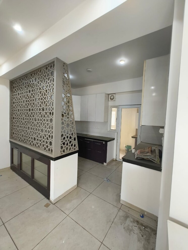 Kitchen, gulshan-vivante 4 Bedroom 2645 Sq.Ft. Apartment In Sector 137 Noida 9480615