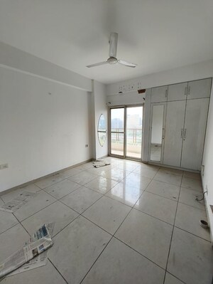 Bathroom in 4 BHK Apartment at Gulshan Vivante, Sector 137 – for Sale