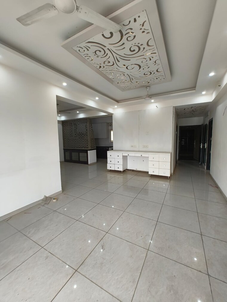 Kitchen, gulshan-vivante 4 Bedroom 2645 Sq.Ft. Apartment In Sector 137 Noida 9480615