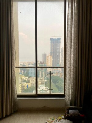 Room in 3 BHK Apartment at Aristo Pearl Residency, Prabhadevi – for Sale