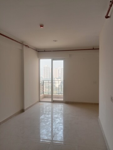 2 BHK Apartment For Rent in Signature Global Prime, Sector 63a