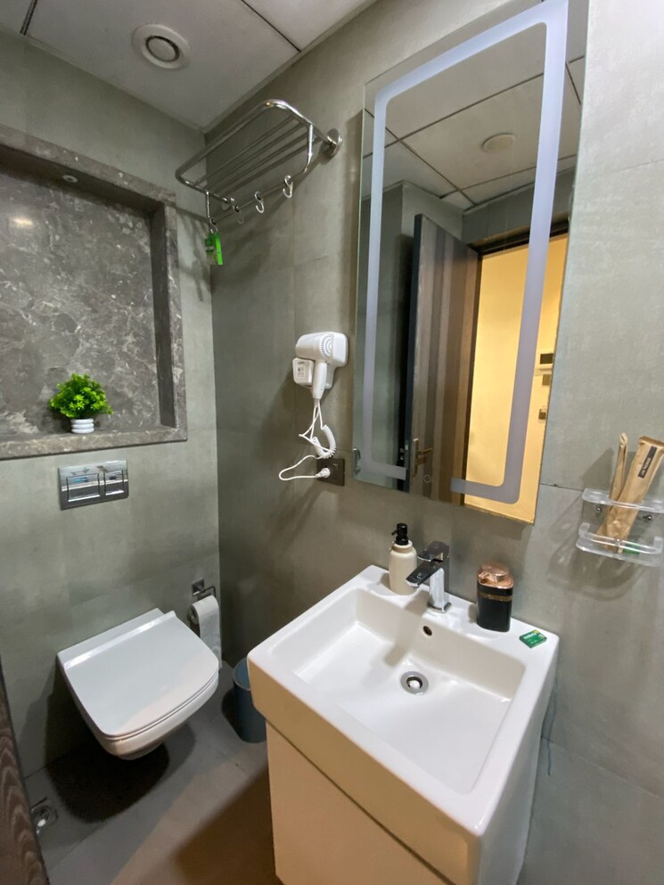 Bathroom, siddharth vihar 3 Bedroom 1650 Sq.Ft. Apartment In Siddharth Vihar Ghaziabad 9480687