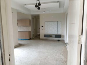 Room in 3 BHK Apartment at Siddharth Vihar – for Rent