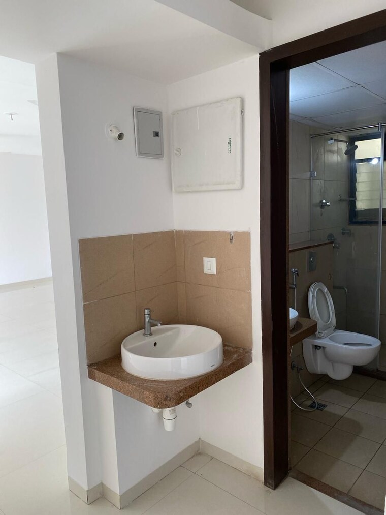 Bathroom, anp-universe 4 Bedroom 1743 Sq.Ft. Apartment In Balewadi Pune 9480699