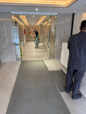 Parking in 1 BHK Apartment at Sheth Irene, Malad West – for Rent