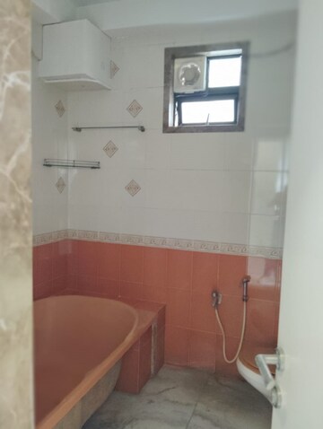 Bathroom in 4 BHK Apartment at Bandra West – for Rent