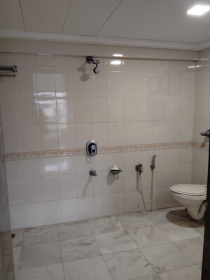 Bathroom in 4 BHK Apartment at Bandra West – for Rent