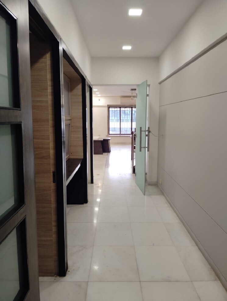 undefined, bandra west 4 Bedroom 1200 Sq.Ft. Apartment In Bandra West Mumbai 9480700