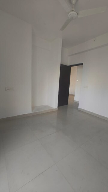 Room in 3 BHK Apartment at Paramount Emotions, Sector 1 Greater Noida – for Rent