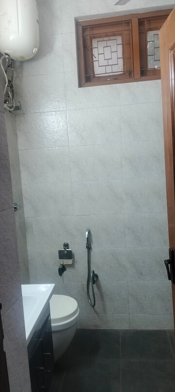 Bathroom in 4 BHK Apartment at Garhyog Apartment, Janakpuri – for Rent