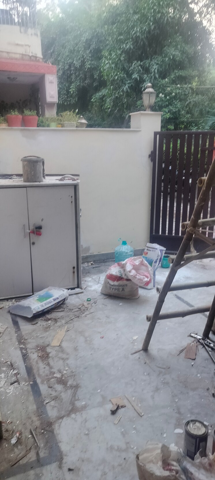 Exterior View, garhyog-apartment 4 Bedroom 170 Sq.Yd. Apartment In Janakpuri Delhi 9480739